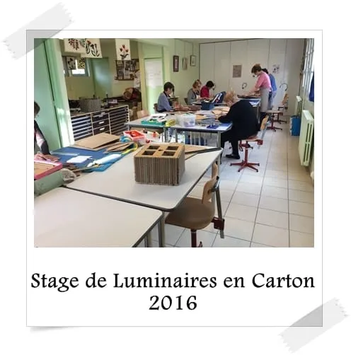 Stage de luminaires en carton 2016